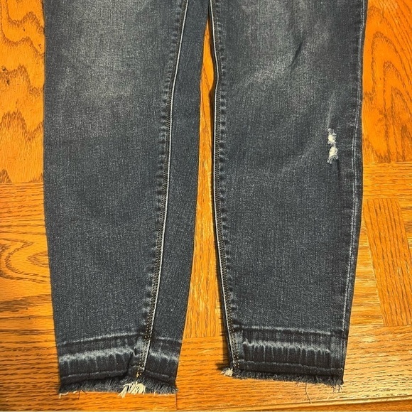 Spanx Distressed Ankle Skinny Jeans, Medium Wash Sz L - Picture 8 of 14